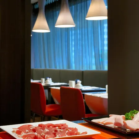 Hotel Vincci Frontaura 4*