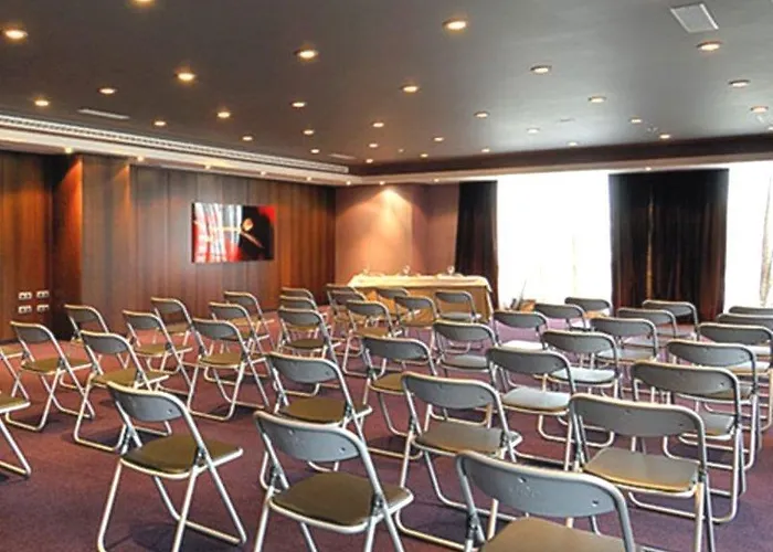 Vincci Frontaura Hotel 4*