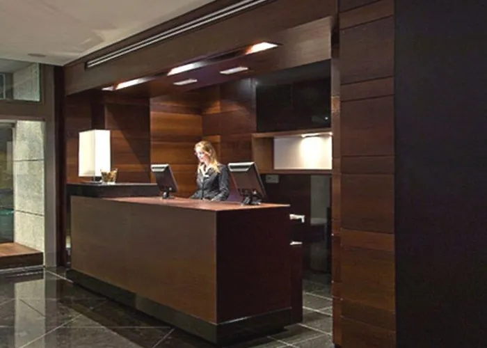 Vincci Frontaura Hotel