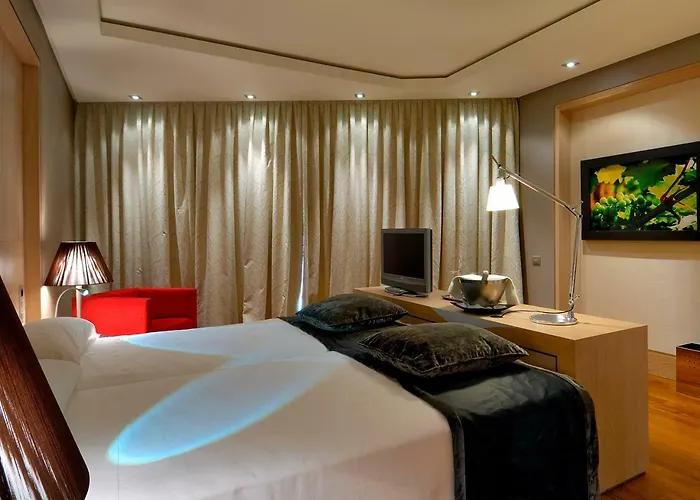 Vincci Frontaura Hotel